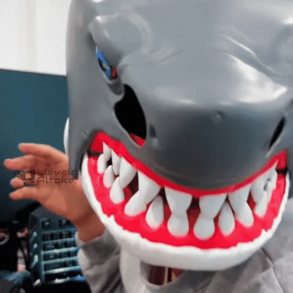 Máscara Tiburón 3D con Sonido y Luces - SharkHelmet™